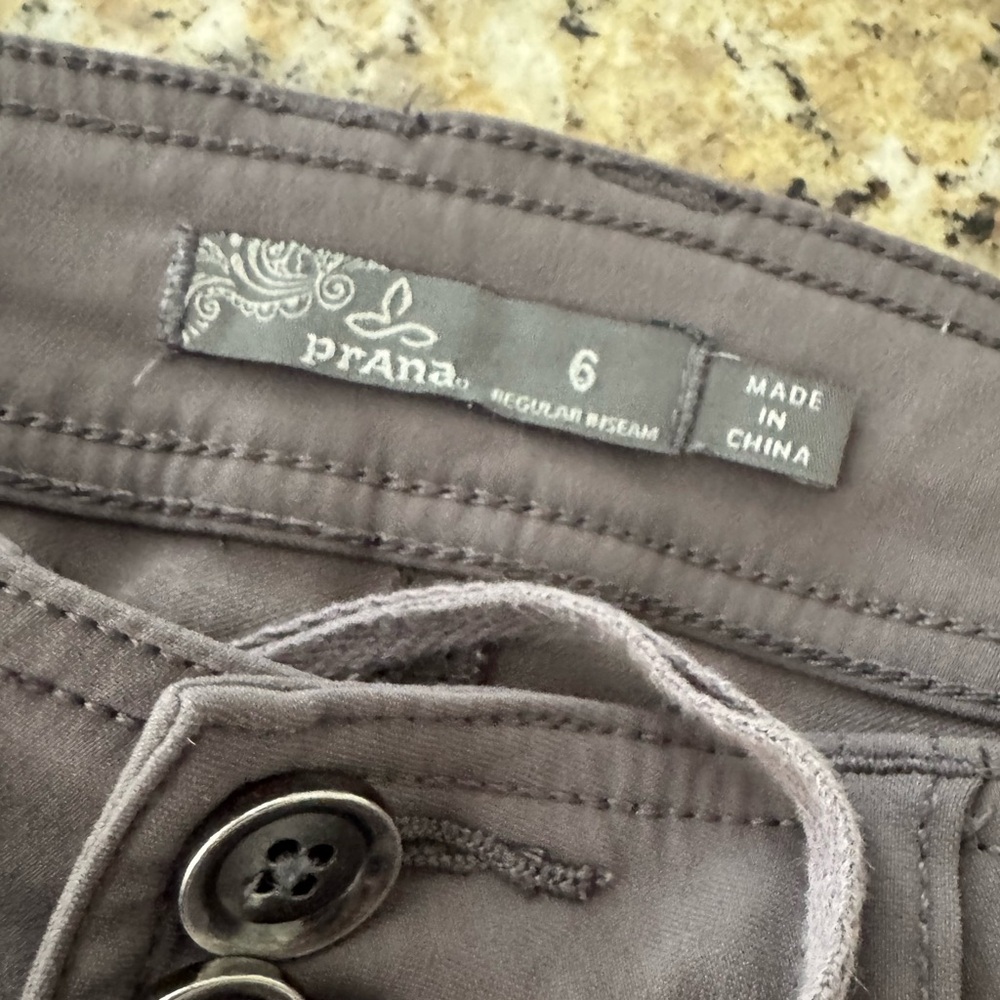 Prana Halle convertible Grey gray Casual hiking pants Pants size 6 - Picture 2 of 2